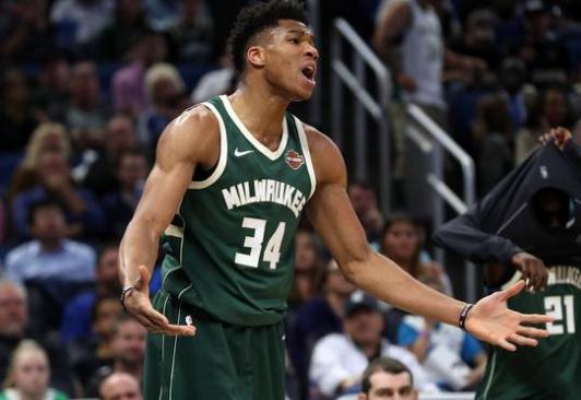 官方：澳大利亚队2将因伤缺战与国足比赛，补招J联赛前锋杜克.